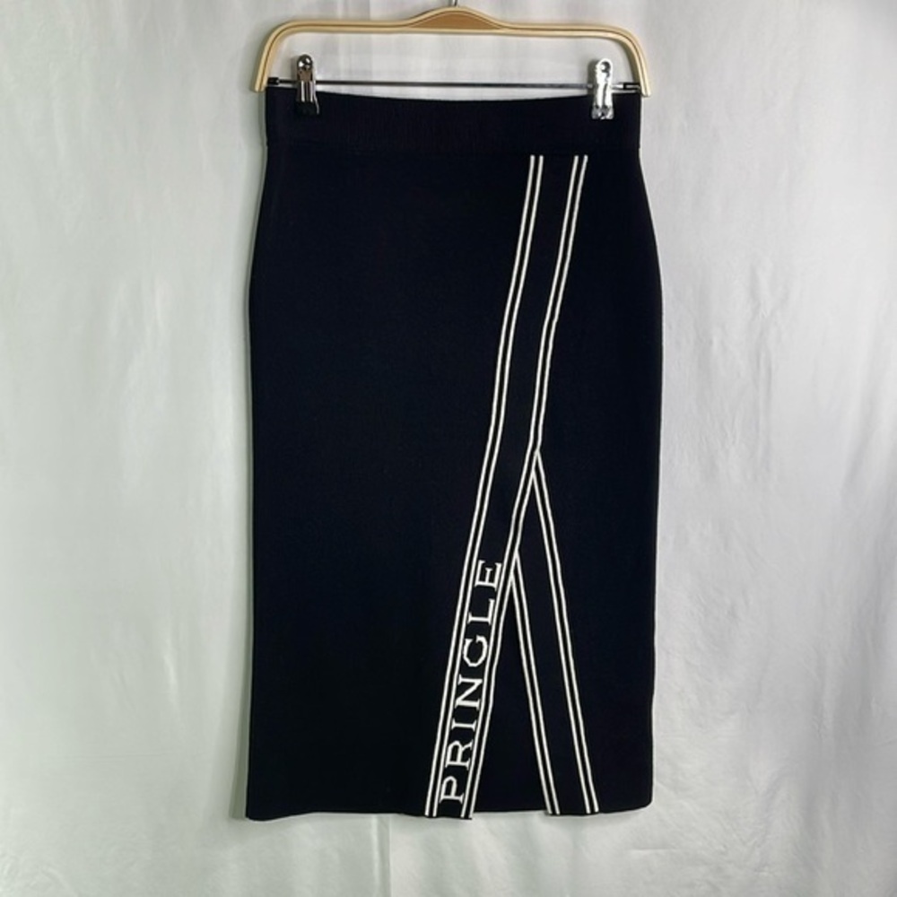 Pringle of Scotland x H&M black and white knit skirt with logo and front slit: